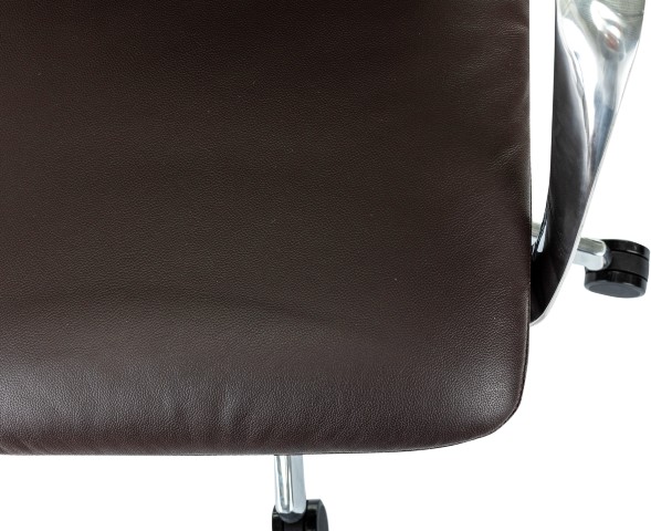 Кресло руководителя Бюрократ _VEGA 